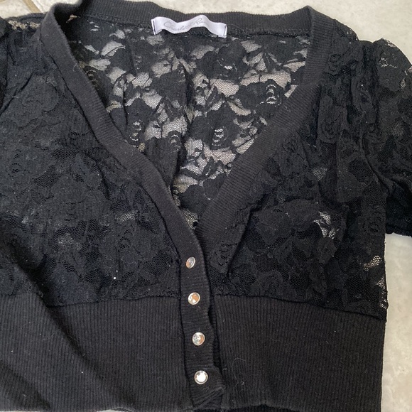 ✅2 cropped cardigan! - Picture 10 of 14